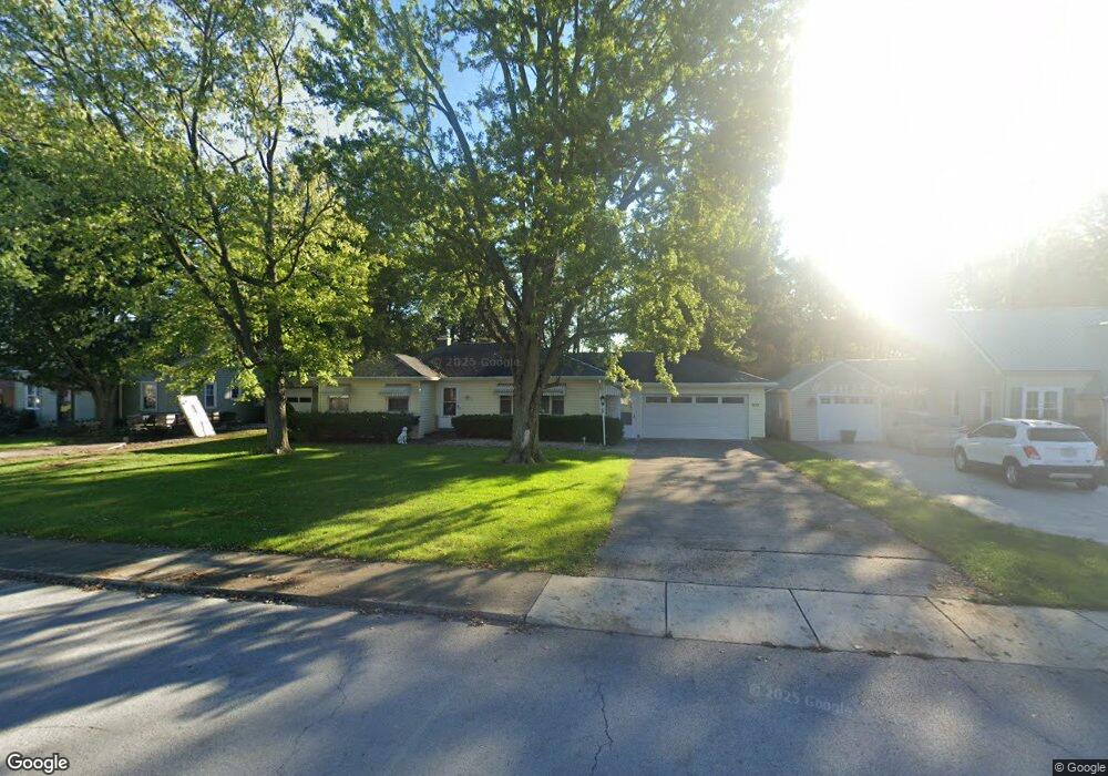 510 S Rauthland Ave, Wapakoneta, OH 45895 - photo 1