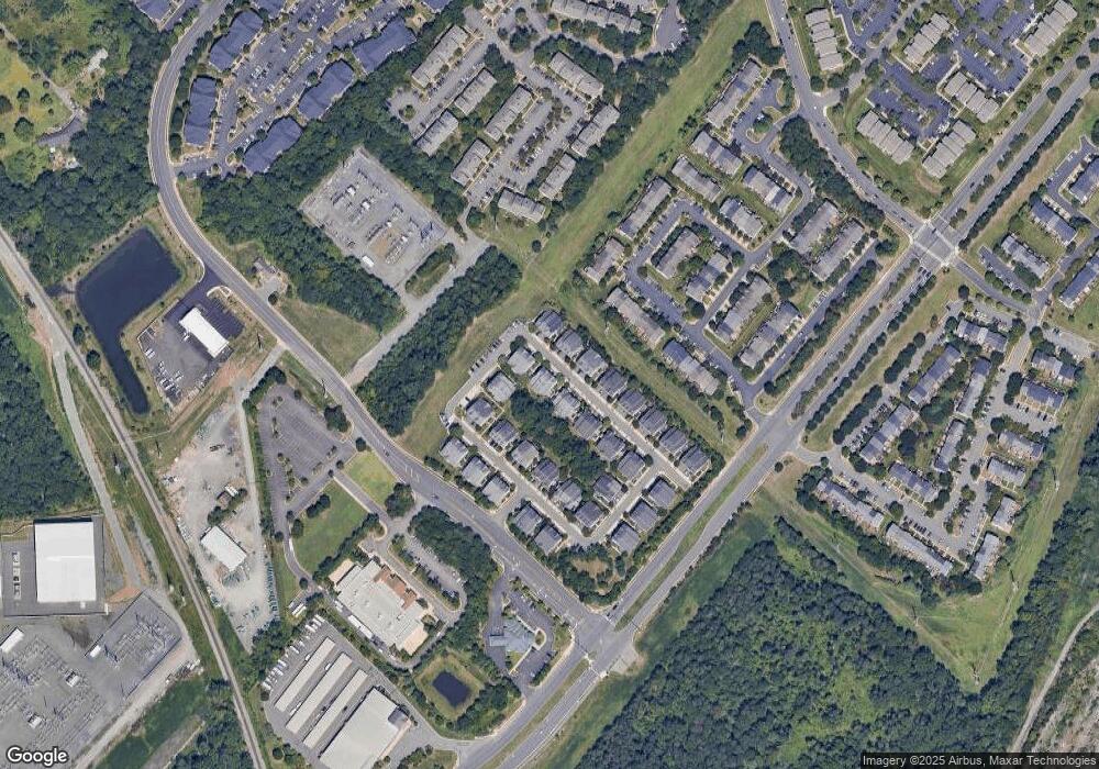 11221 Wortham Crest Cir unit 72, Manassas, VA 20109 - photo 1