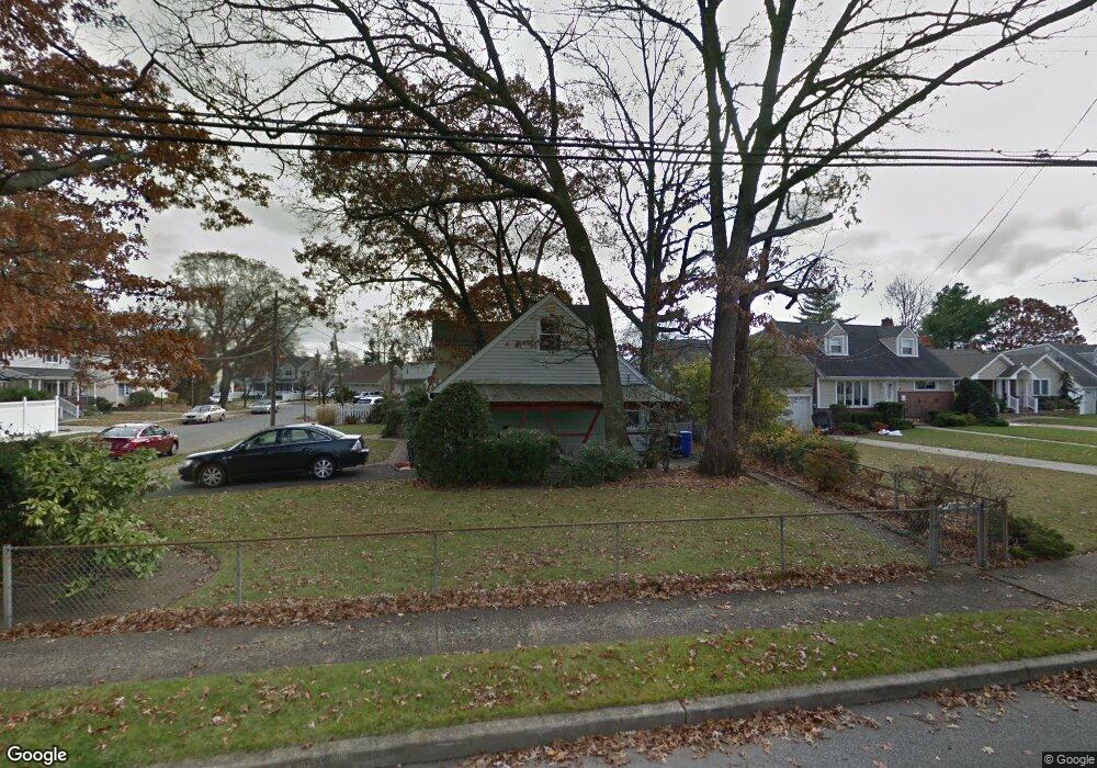 322 Mildred St, Oceanside, NY 11572 - photo 1