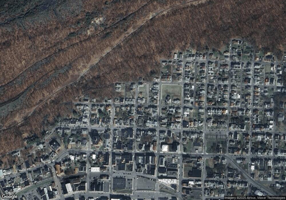 305 E Cameron St, Shamokin, PA 17872 - photo 1