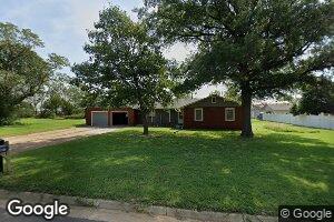 107 N 2nd St, Conway Springs, KS 67031