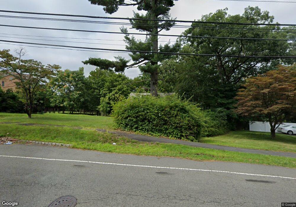 288 E Cedar St, Livingston, NJ 07039 - photo 1