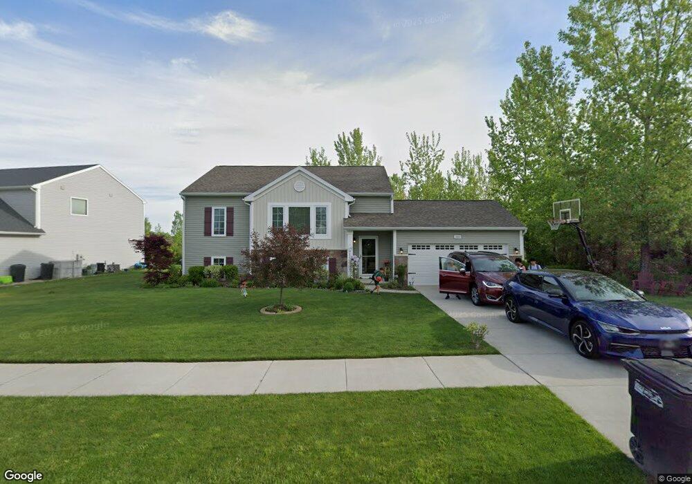 3060 Stratford Ln unit Bldg-Unit, Flushing, MI 48433 - photo 1