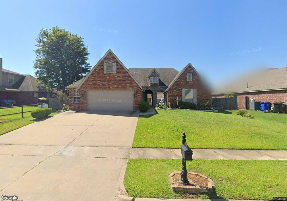 1509 W Vicksburg St, Broken Arrow, OK 74011 - photo 1