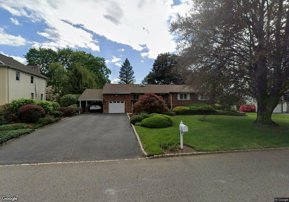 15 Glenroy Rd, Fairfield, NJ 07004 - photo 1