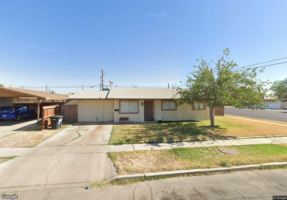 808 W Euclid Ave, El Centro, CA 92243 - photo 1