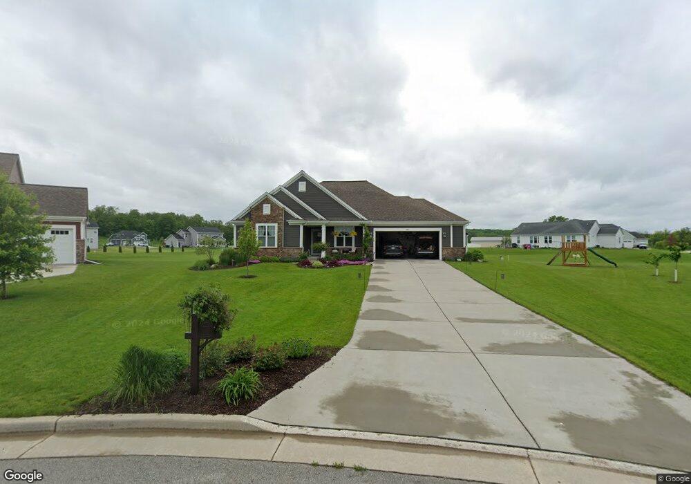 2490 Overview Ct, Slinger, WI 53086 - photo 1