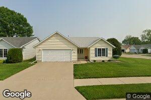 2042 Villa Pines Cir, Carbon Cliff, IL 61239