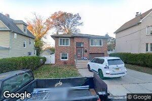 129 Hoefleys Ln, Leonia, NJ 07605