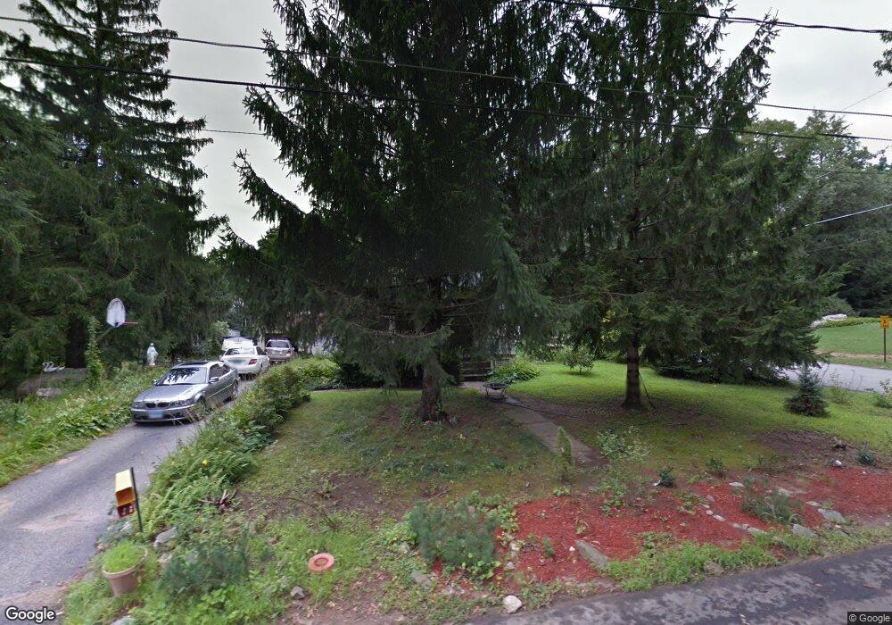 153 Fairview St, Willimantic, CT 06226 - photo 1