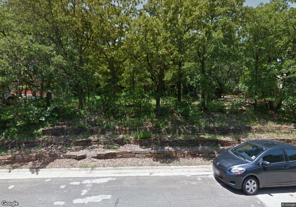 2810 Santa Monica Dr, Denton, TX 76205 - photo 1