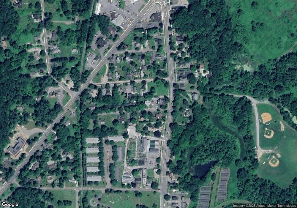 12 Manville St unit 3, Great Barrington, MA 01230 - photo 1