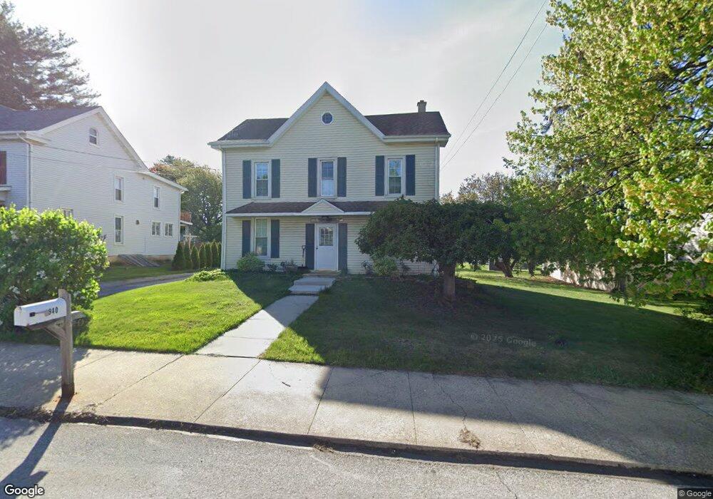 940 Maple St, Honey Brook, PA 19344 - photo 1