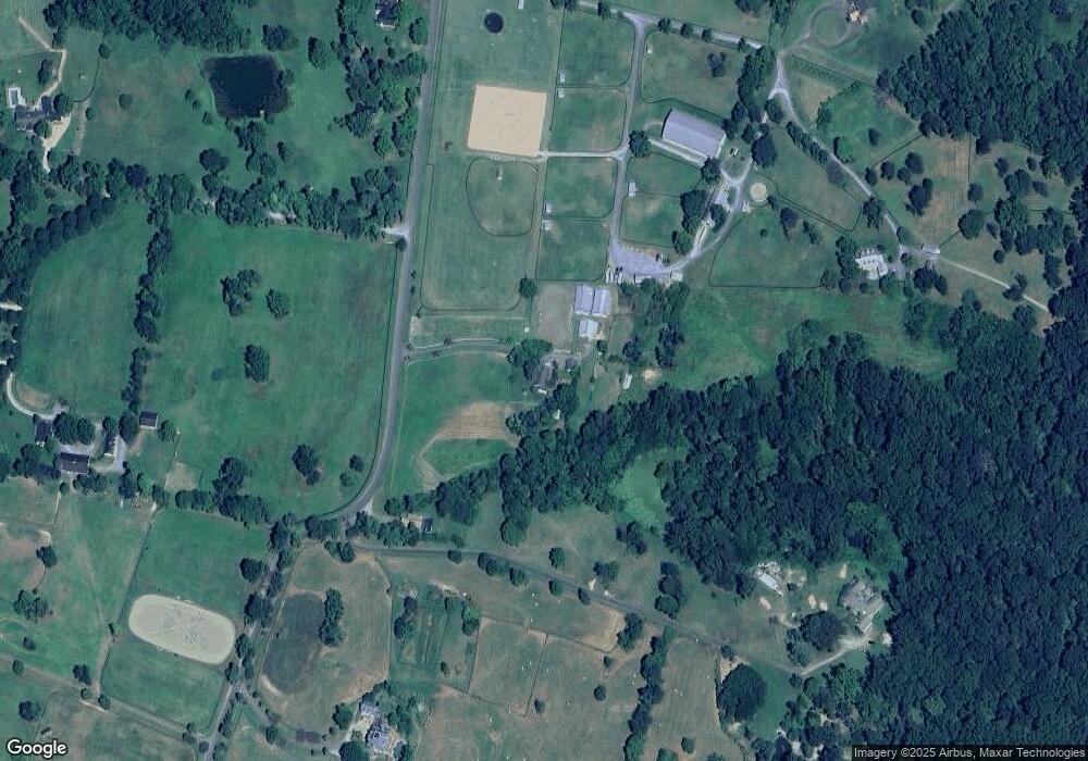 22244 Sam Fred Rd, Middleburg, VA 20117 - photo 1