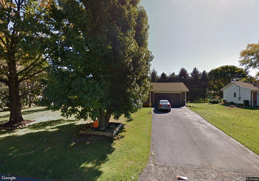 2960 Roosevelt Dr, Chambersburg, PA 17201 - photo 1