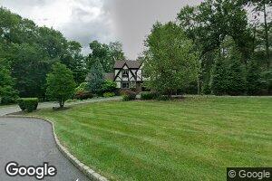 9 Butternut Rd, Allendale, NJ 07401