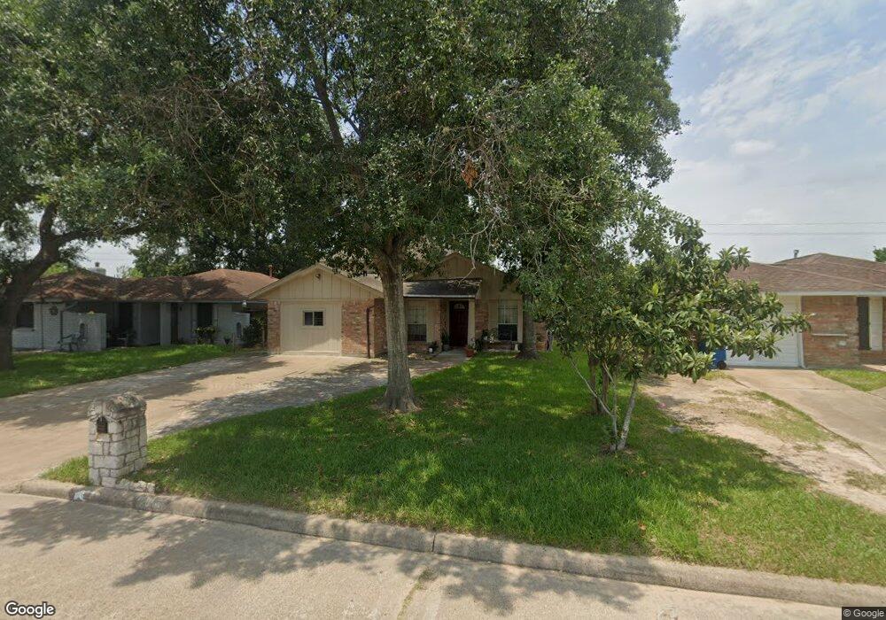 2018 Rainy River Dr, Houston, TX 77088 - photo 1