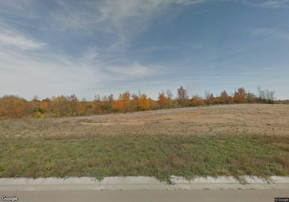 4629 SW Marlboro Rd, Topeka, KS 66610 - photo 1