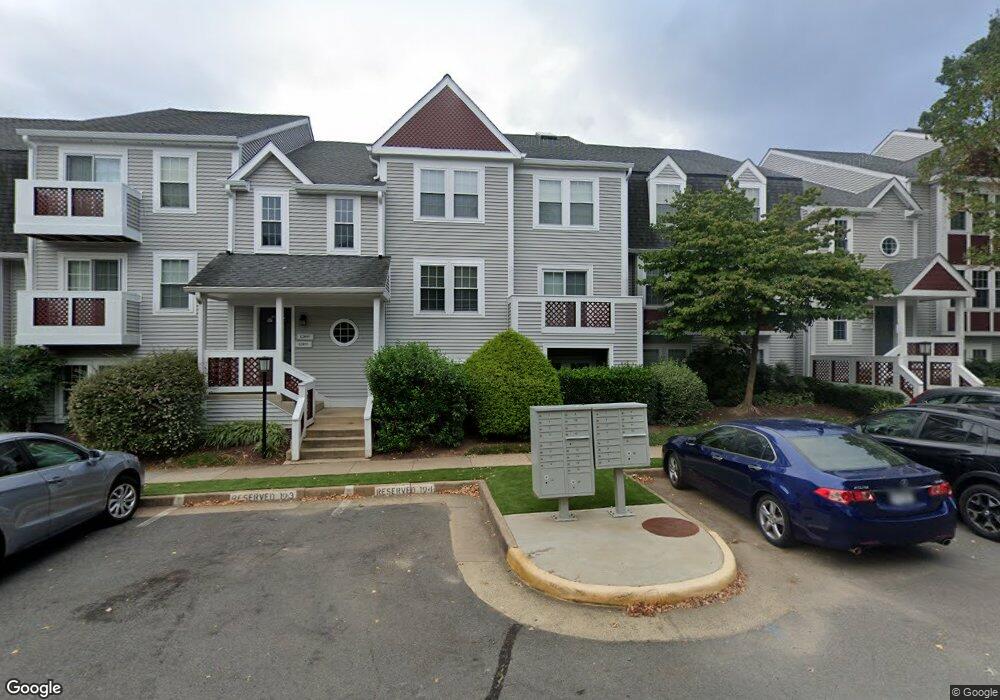 12895 Grays Pointe Road C unit 95C, Fairfax, VA 22033 - photo 1