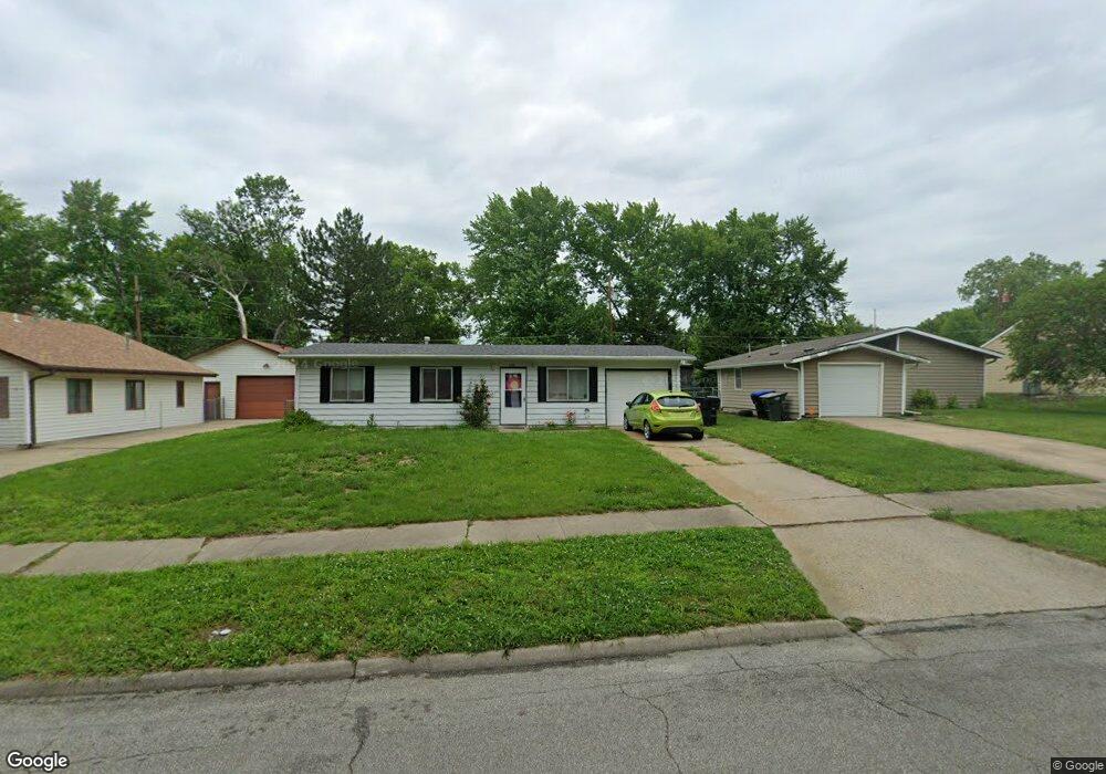 3706 SW 38th St, Topeka, KS 66610 - photo 1