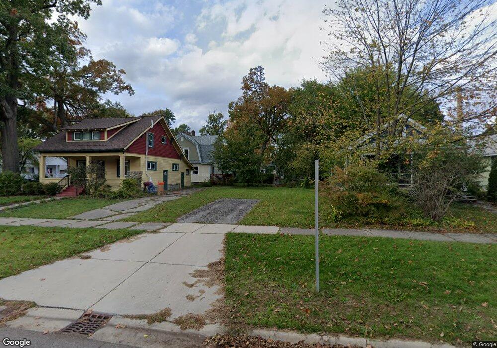 628 Smith Ave, Lansing, MI 48910 - photo 1