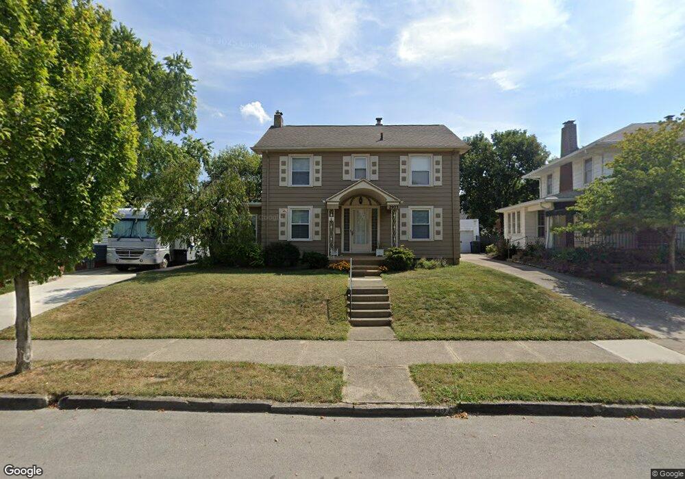 2923 Crescent Dr, Columbus, OH 43204 - photo 1