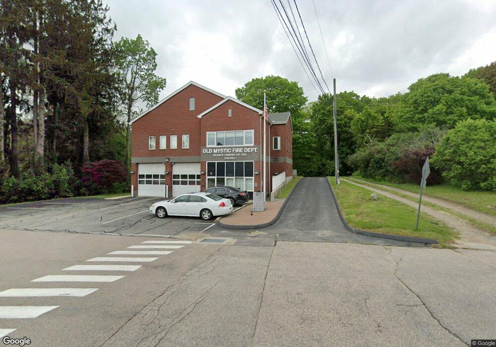 23 N Stonington Rd, Pawcatuck, CT 06379 - photo 1