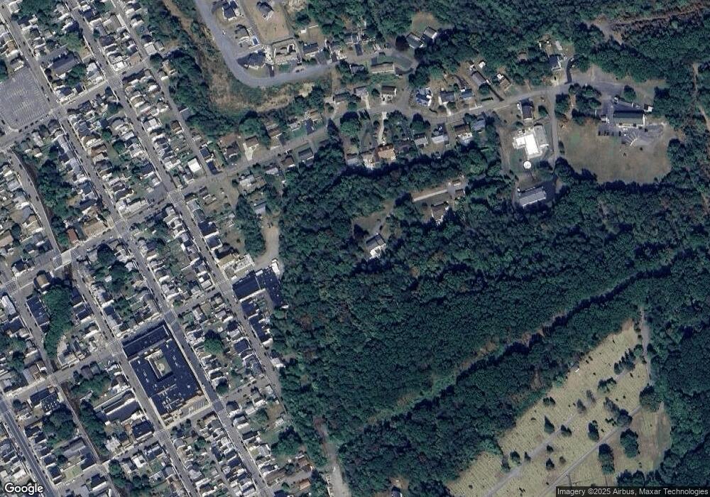 2 Overlook Dr, Saint Clair, PA 17970 - photo 1