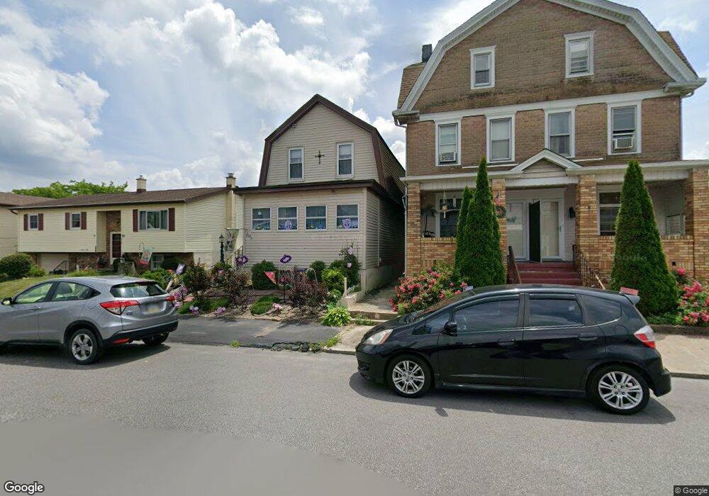 328 Carleton Ave, Hazleton, PA 18201 - photo 1