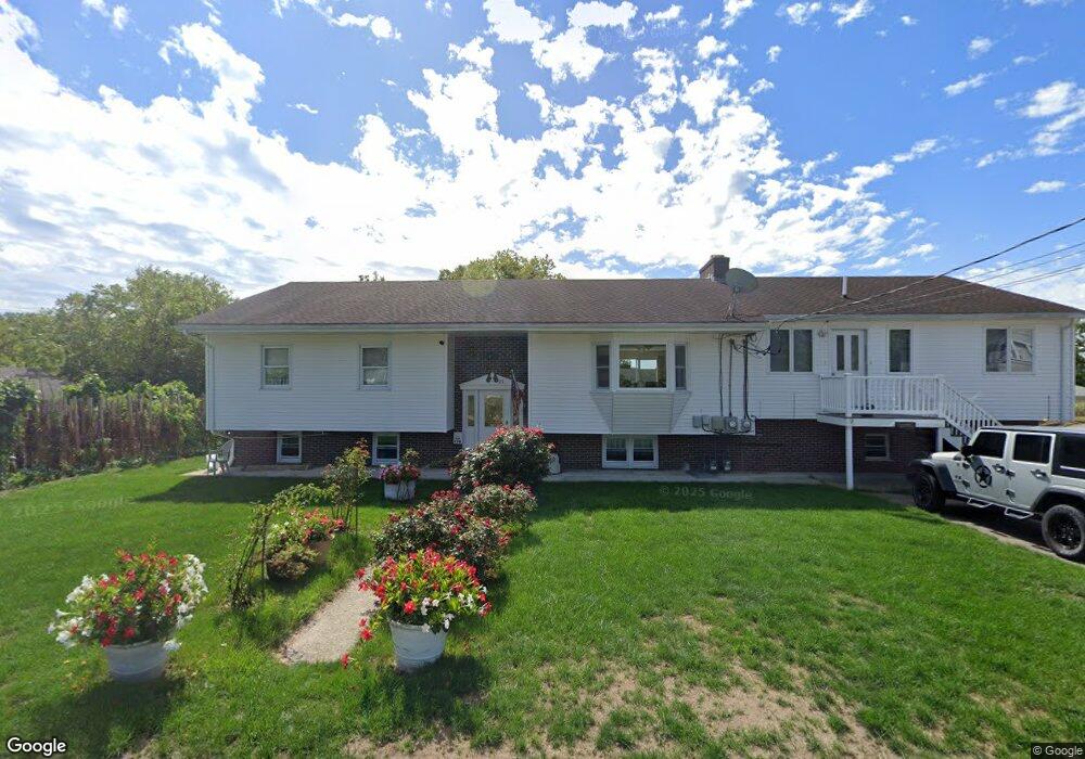 23 Brenden St, Westerly, RI 02891 - photo 1