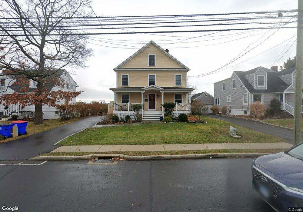 956 Reef Rd, Fairfield, CT 06824 - photo 1