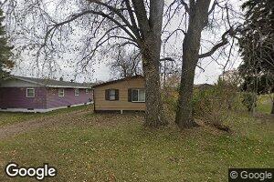 510 Emmerling Ave, Walhalla, ND 58282