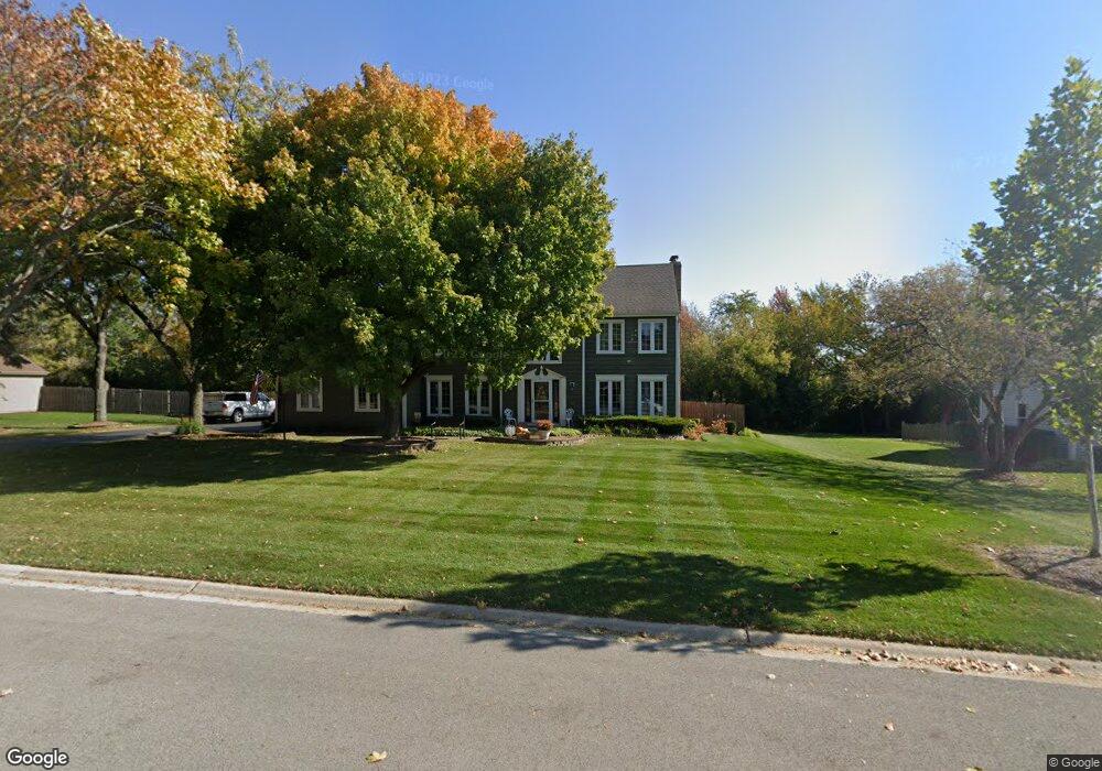 311 Greens View Dr, Algonquin, IL 60102 - photo 1