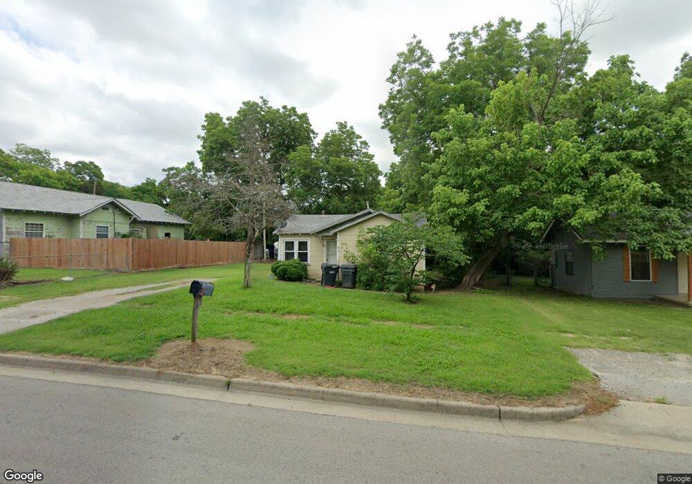 918 3rd Ave NE, Ardmore, OK 73401 - photo 1
