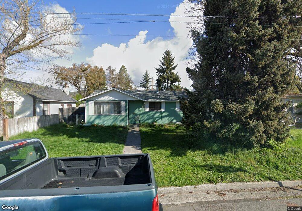 920 SW J St, Grants Pass, OR 97526 - photo 1