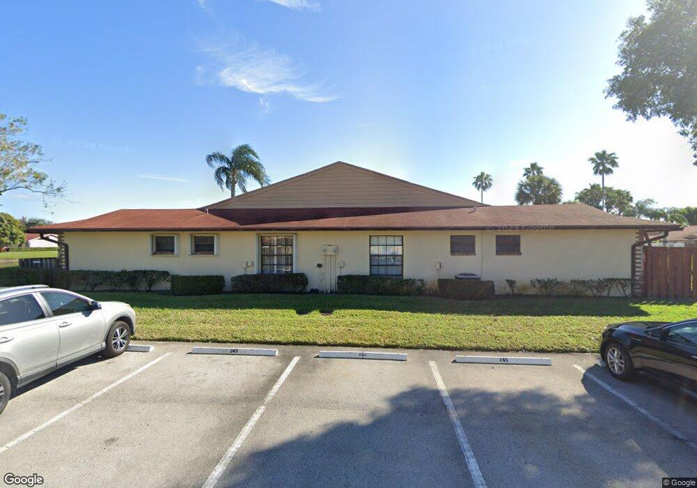 4423 Woodstock Dr unit B, West Palm Beach, FL 33409 - photo 1