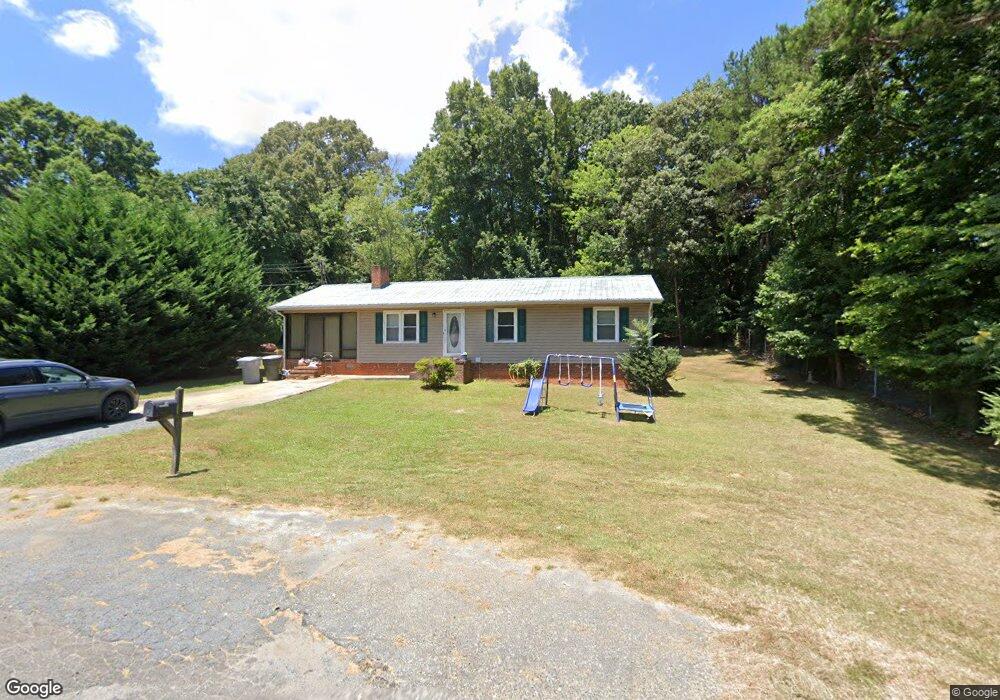 572 Lord Randolph Cir, Asheboro, NC 27205 - photo 1