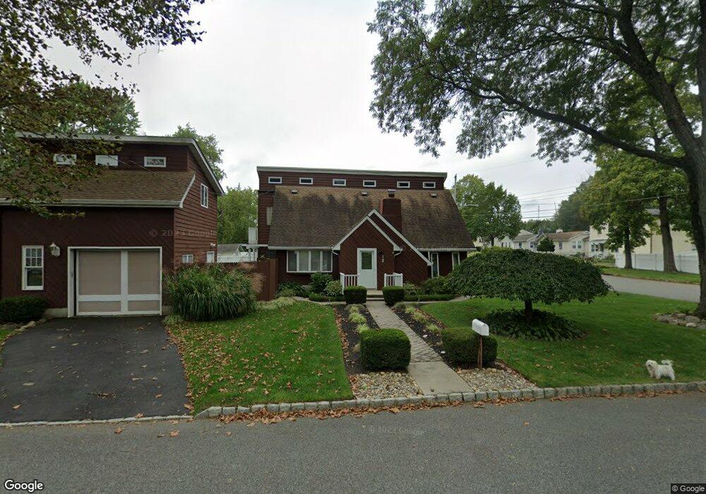 12A Mohican Place, Lake Hiawatha, NJ 07034 - photo 1