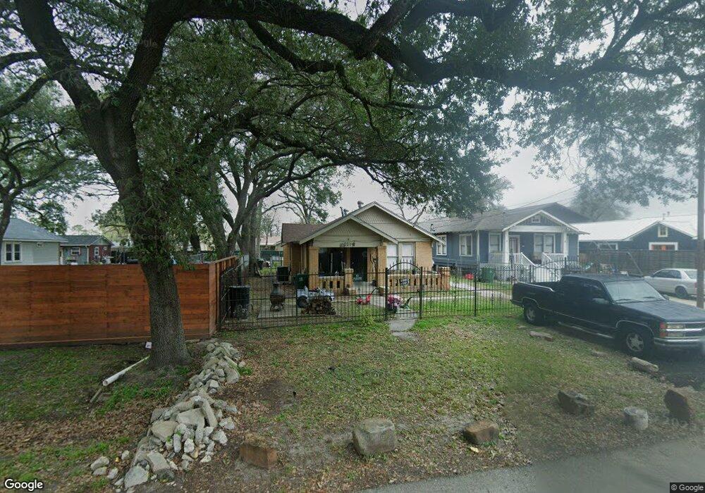 221 Neyland St, Houston, TX 77022 - photo 1