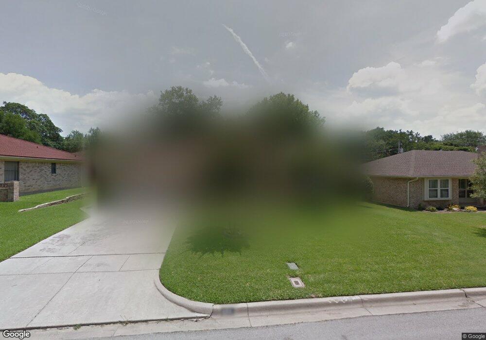 605 Cumberland Dr, Hurst, TX 76054 - photo 1