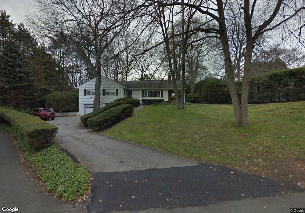 15 Lakeview Dr, Riverside, CT 06878 - photo 1