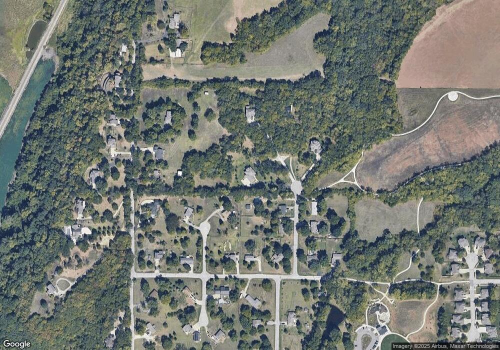 5250 Apache Ct, Shawnee, KS 66226 - photo 1