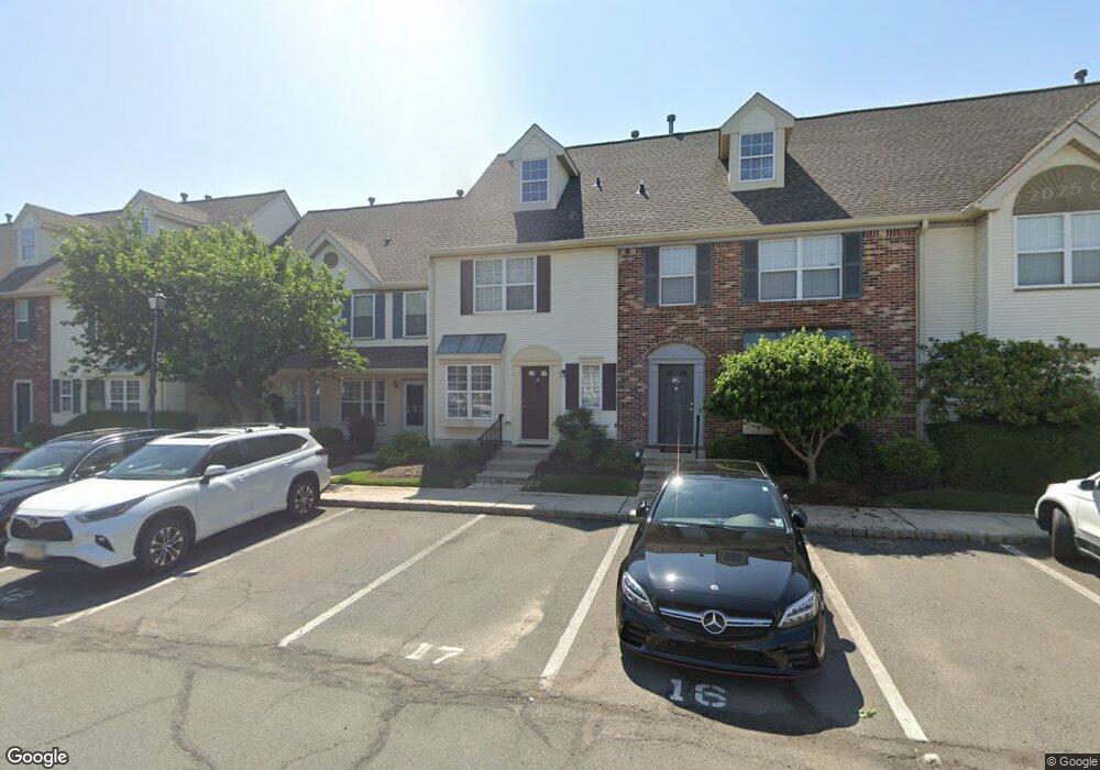 33 Keith Ct, Kendall Park, NJ 08824 - photo 1