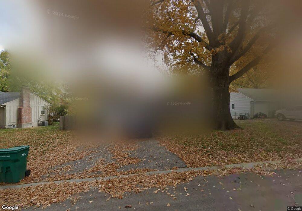 5227 Barton Dr, Shawnee, KS 66203 - photo 1