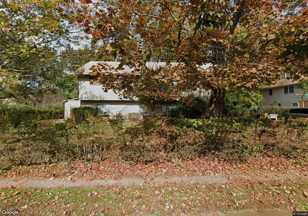 8 Maple Leaf Rd, Monsey, NY 10952 - photo 1