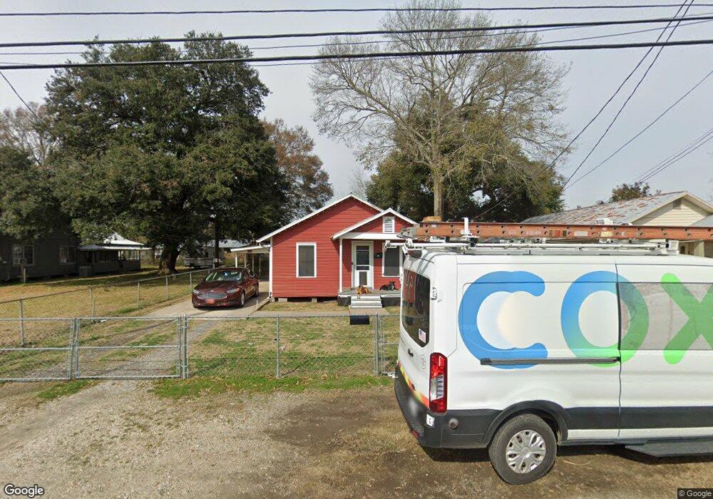 1122 Weeks St, New Iberia, LA 70560 - photo 1