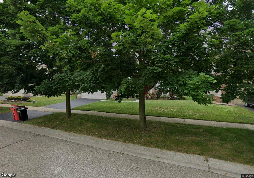 7561 Acorn Hill Ct, West Bloomfield, MI 48323 - photo 1