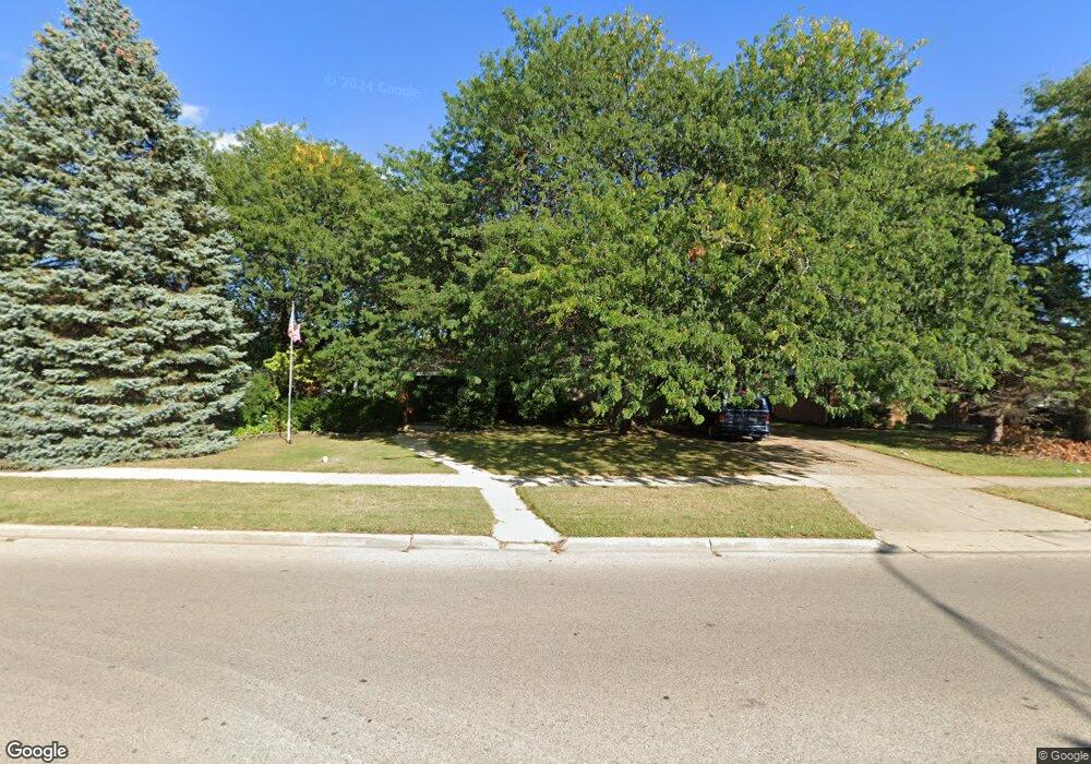 103 N Mcaree Rd, Waukegan, IL 60085 - photo 1