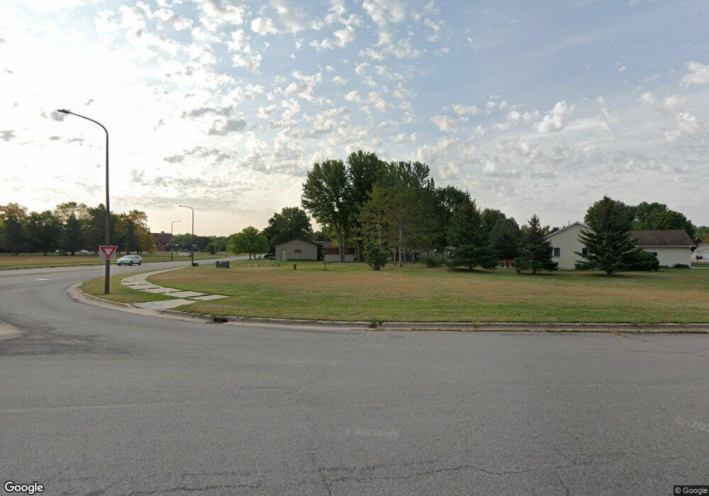 617 7th St N, New Ulm, MN 56073 - photo 1