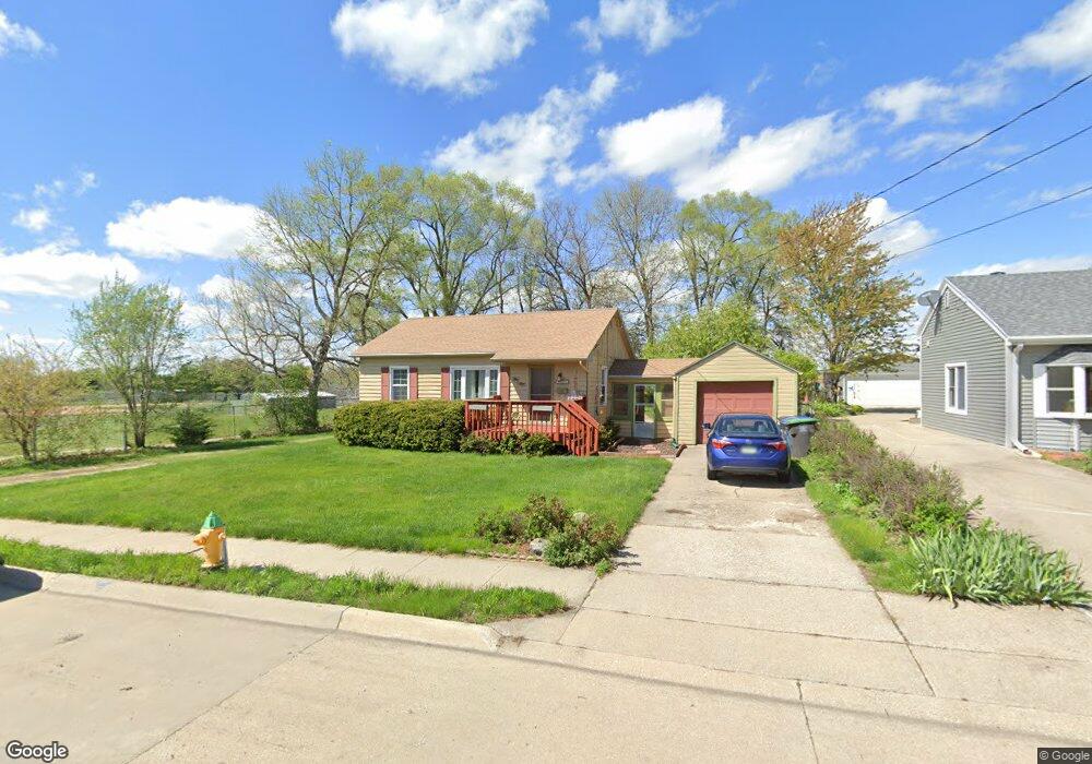1015 Frederick Ave, Des Moines, IA 50315 - photo 1